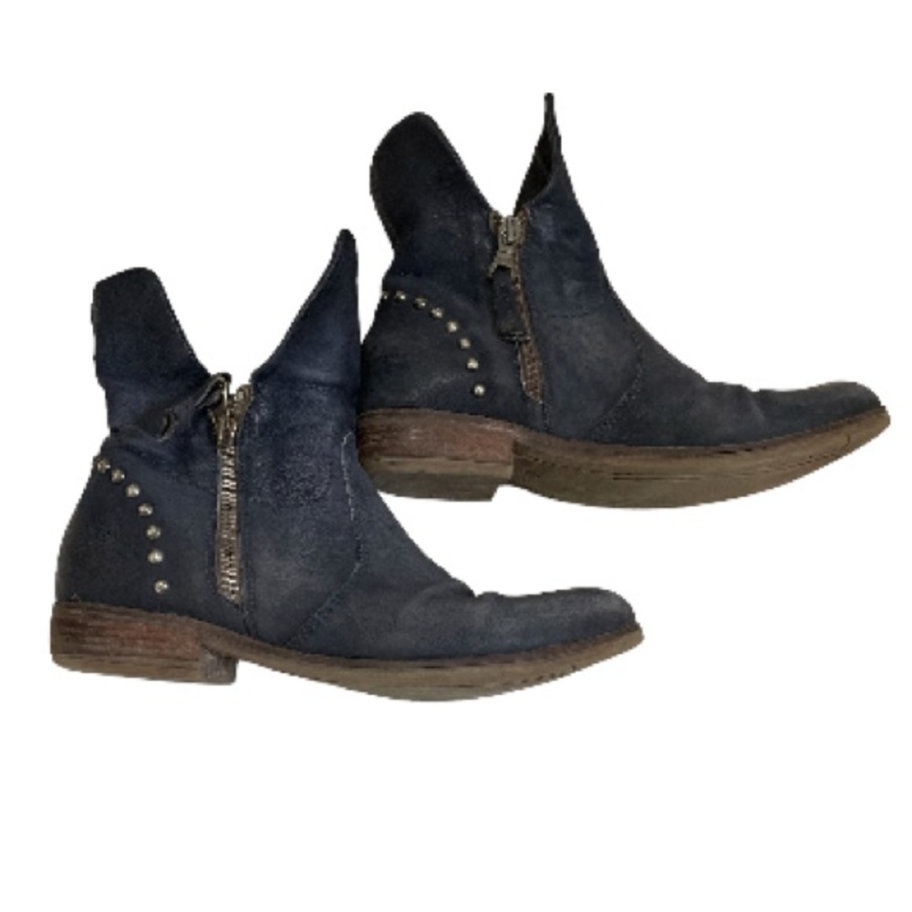 MJUS 37 leather ankle boots navy blue studded flap zip flats distressed neutral